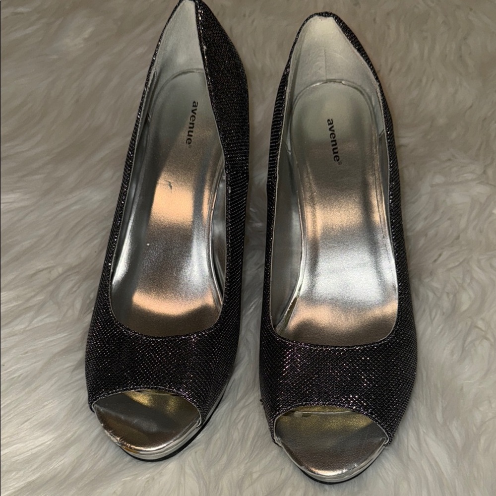 Avenue Black Peep Toe Heels